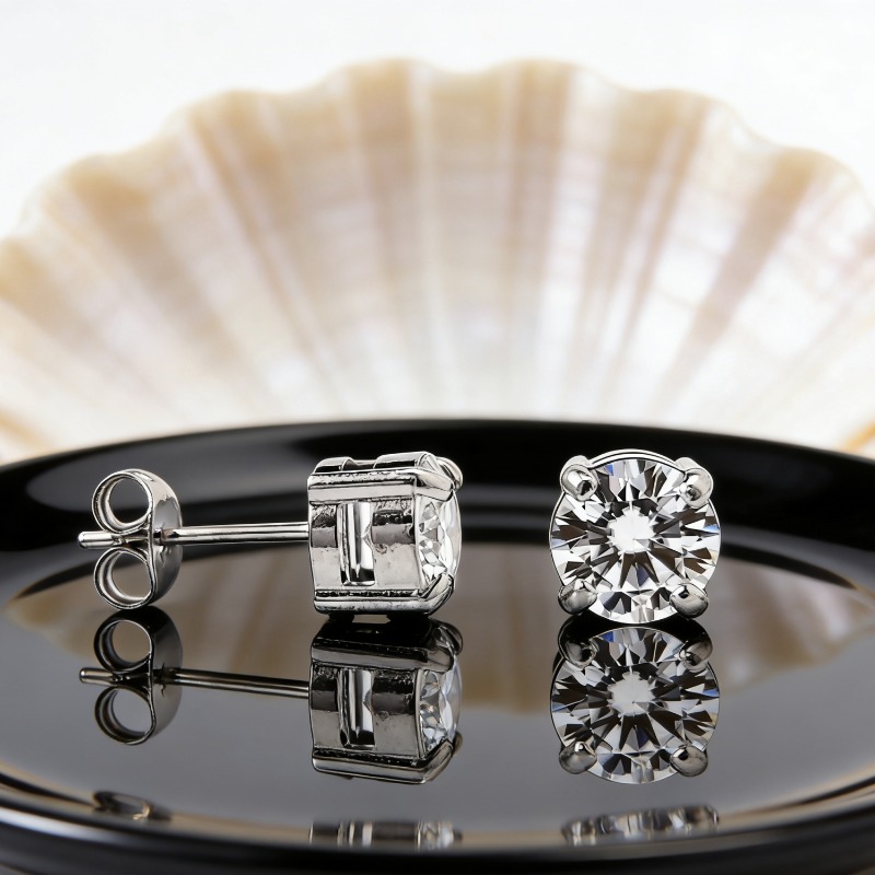 1 Pair 0.5/0.8/1.2/2 Carat Moissanite Four-Prong Earrings, Versatile Style